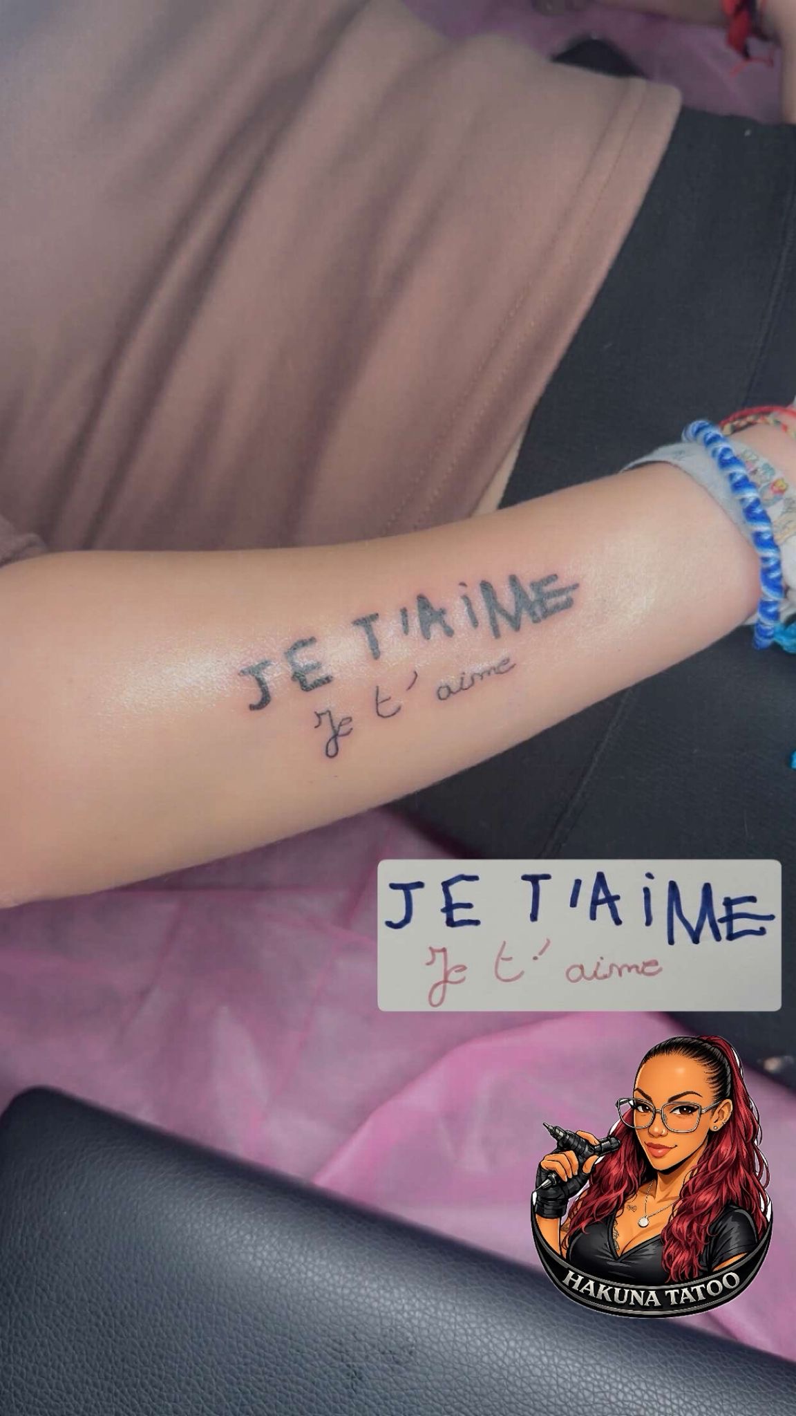Tatouage lettering gothique sur poignet