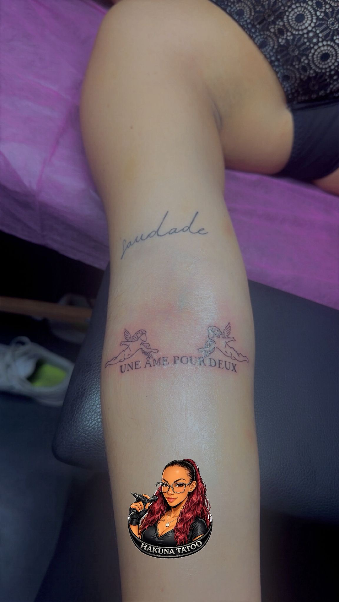 Tatouage lettering calligraphie par Hakuna Tatoo